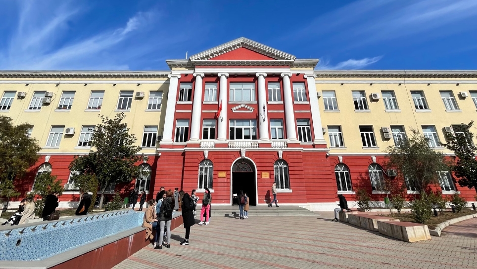 Nis sot viti i ri akademik, pedagoget vijojne protesten, bojkotojne mesimin